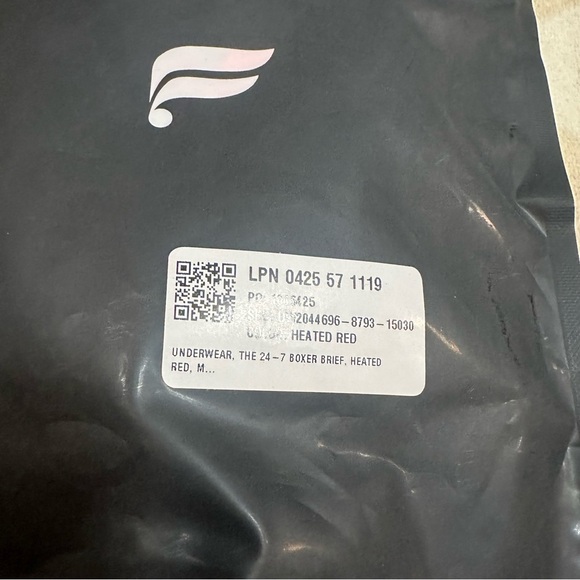 Fabletics 24/7 boxer brief heated red - Picture 3 of 3